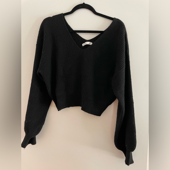 Oak + Fort black cropped sweater - Picture 1 of 2